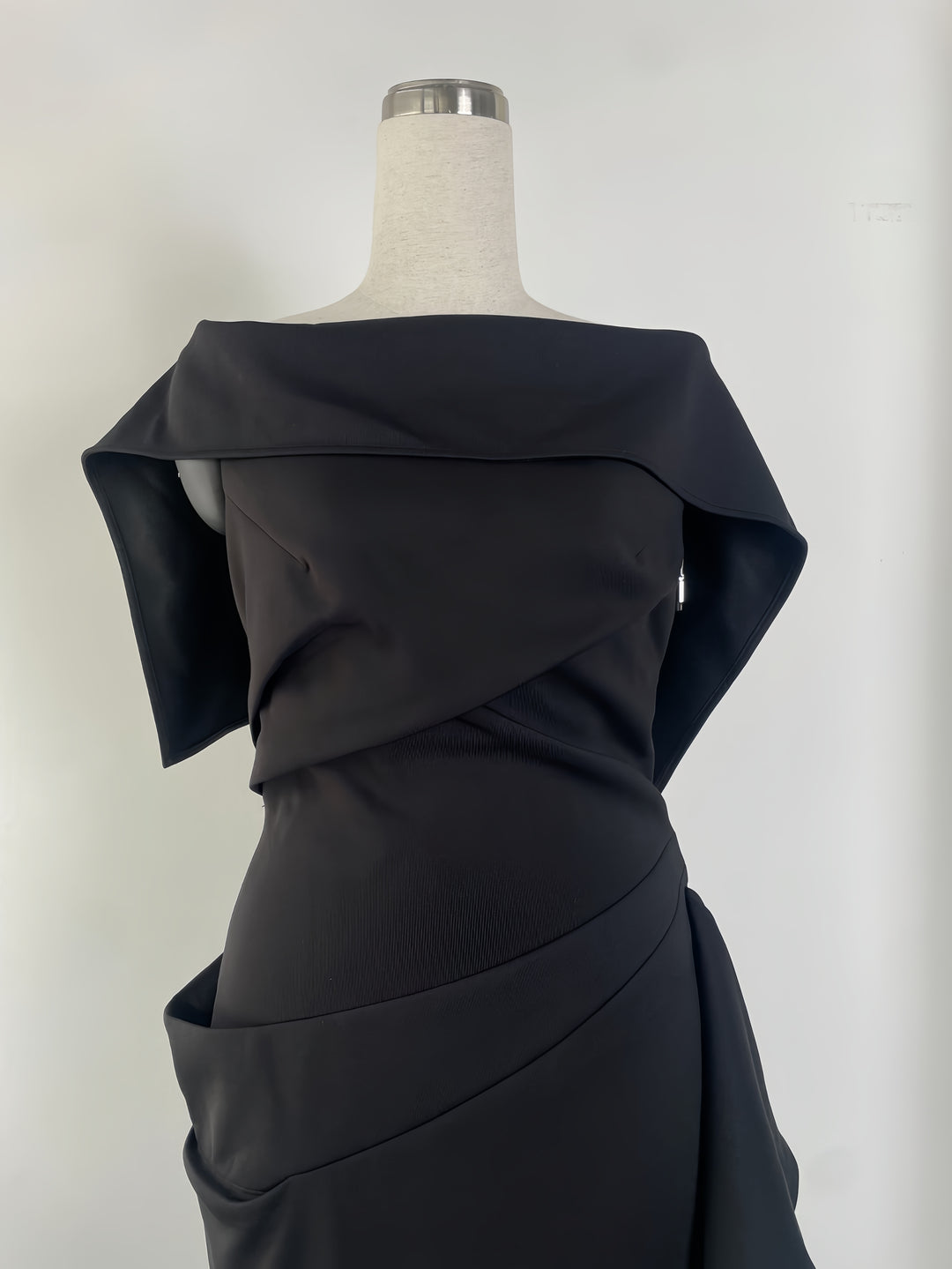 Off Shoulder Ruched Maxi Dress - Black