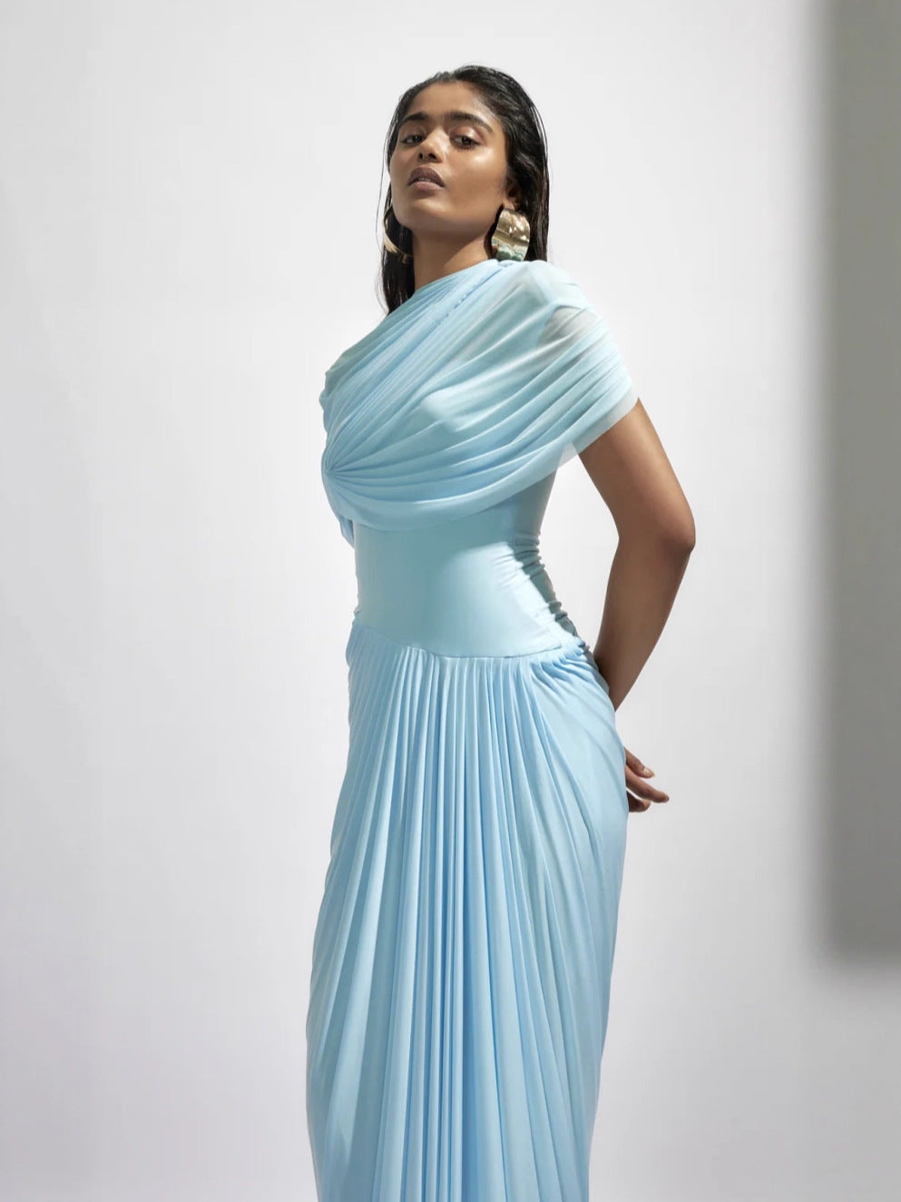 Elegant Blue Pleated Formal Dress