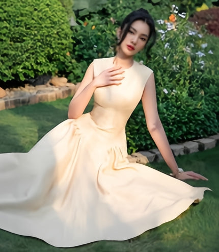 Elegant Sleeveless Crepe Maxi Dress - Beig