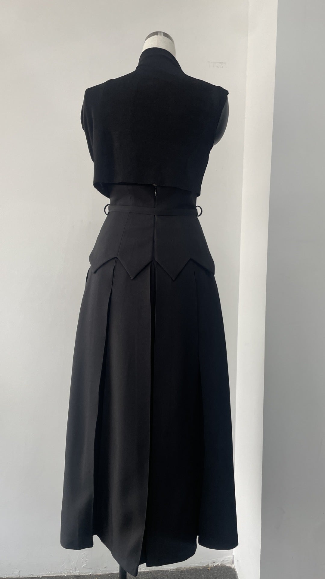 Elegant Black Dress | Stylish Designer Apparel for Women