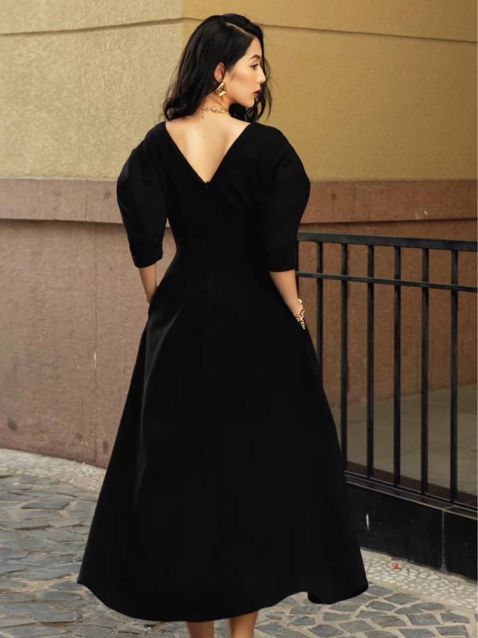 V-neck Chiffon Midi Dress - Black