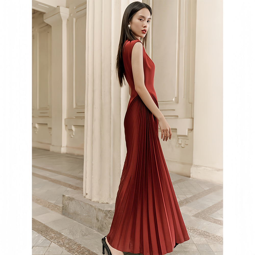 Elegant Off-Shoulder Red Gown – Crepe Maxi Formal Dress for Prom & Black-Tie Events