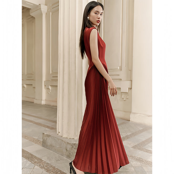 Elegant Off-Shoulder Red Gown – Crepe Maxi Formal Dress for Prom & Black-Tie Events