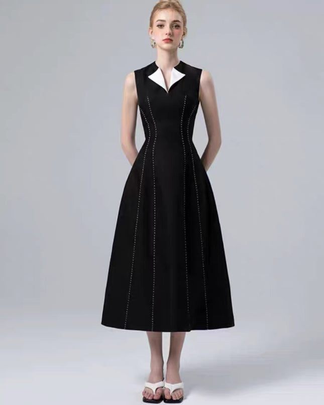 Sleeless Contrast Crepe Maxi - Black