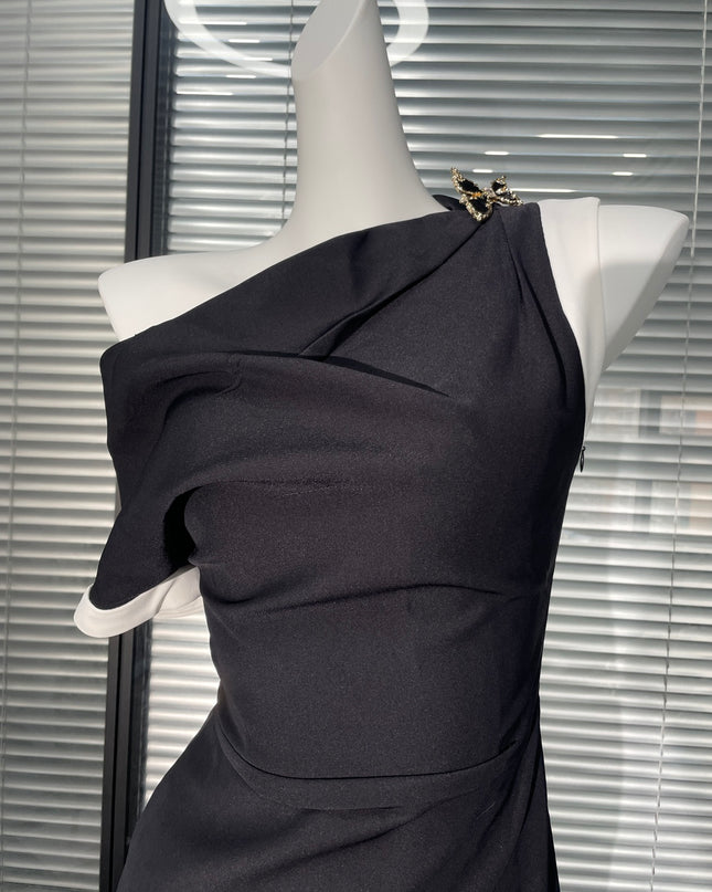 One Shoulder Crepe Maxi Dress - Black