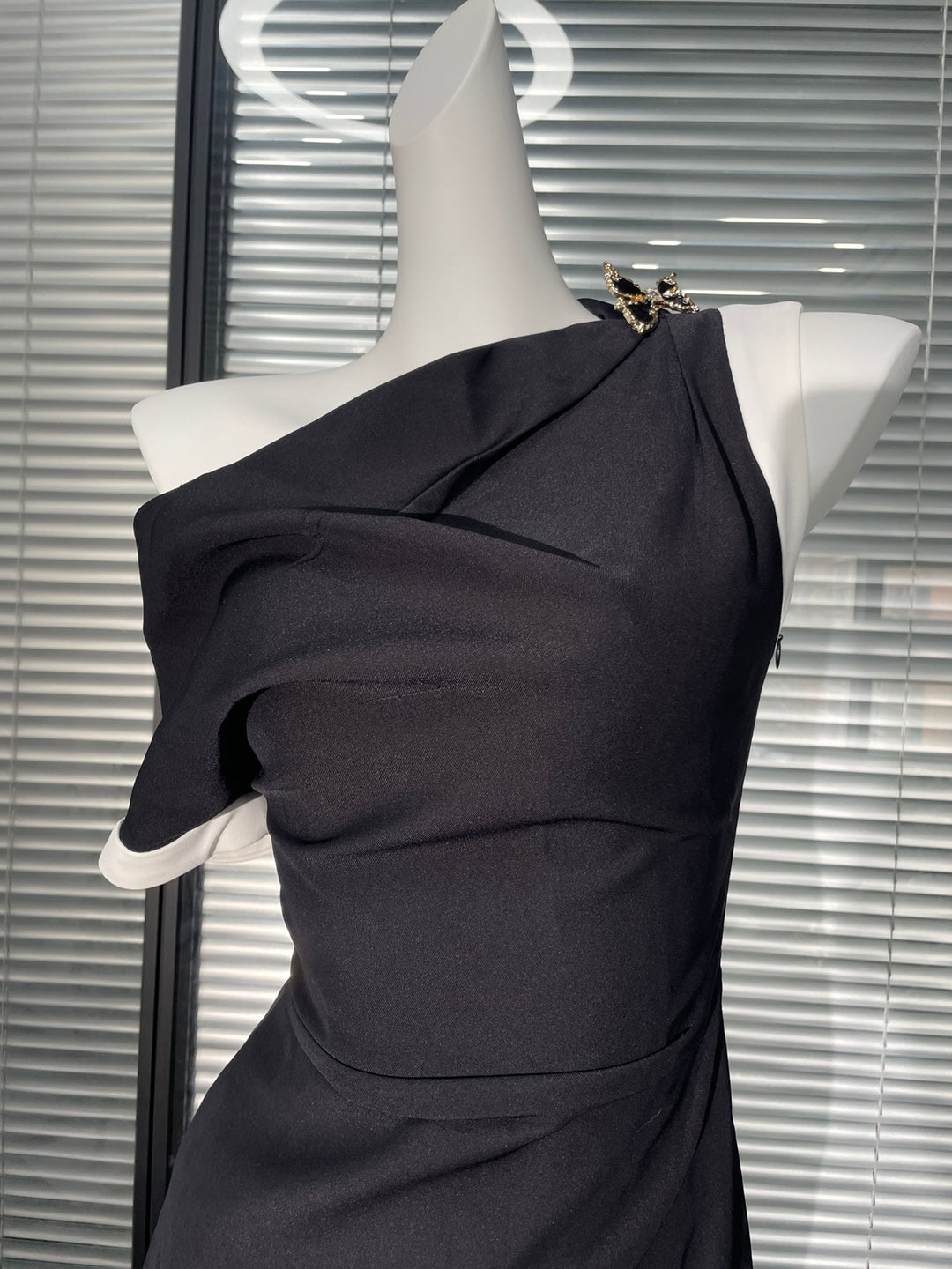 One Shoulder Crepe Maxi Dress - Black