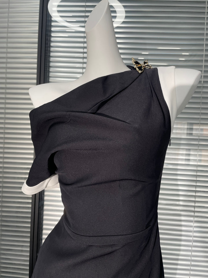 One Shoulder Crepe Maxi Dress - Black