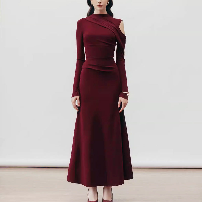 Elegant Red Long Dress for Formal Occasions - Stylish and Sophisticated