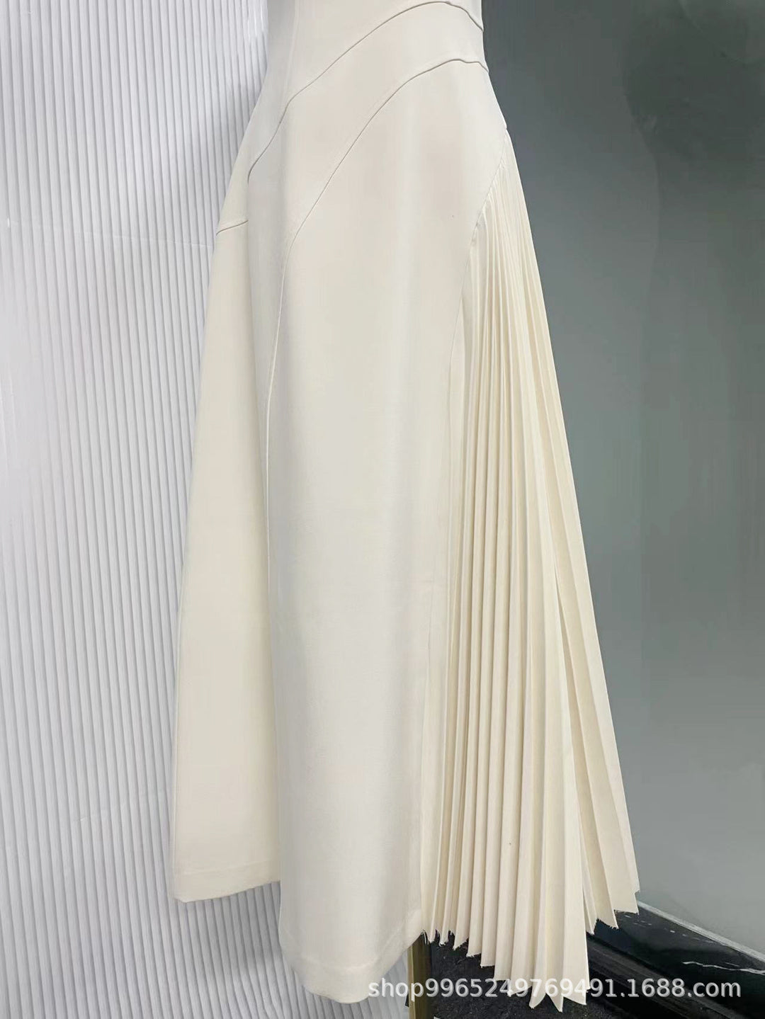 Chic Ruffled Longline Dress - Ivory