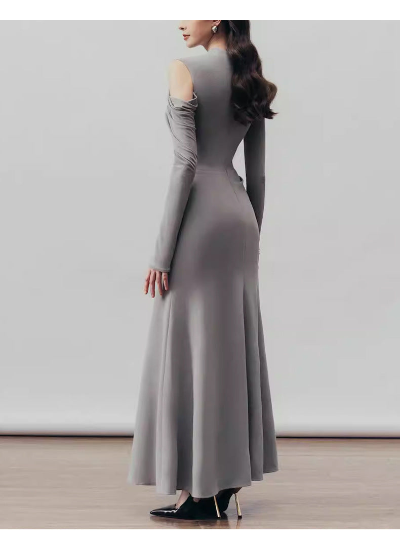 Elegant Red Long Dress for Formal Occasions - Stylish and Sophisticated