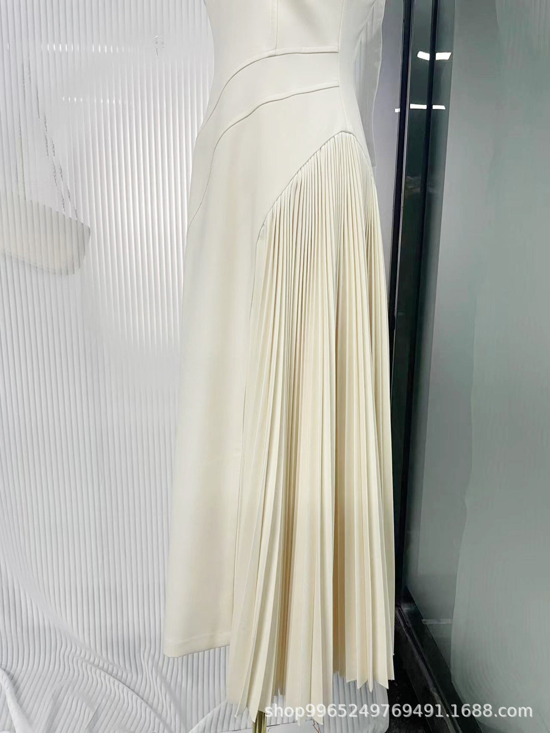 Chic Ruffled Longline Dress - Ivory