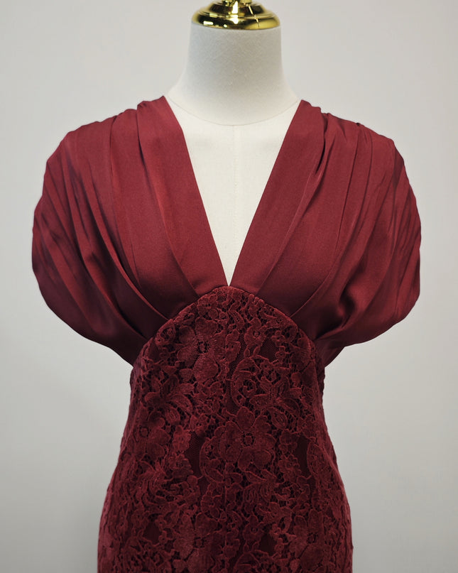 Deep V-neck Lace Maxi Dress - Deep Red