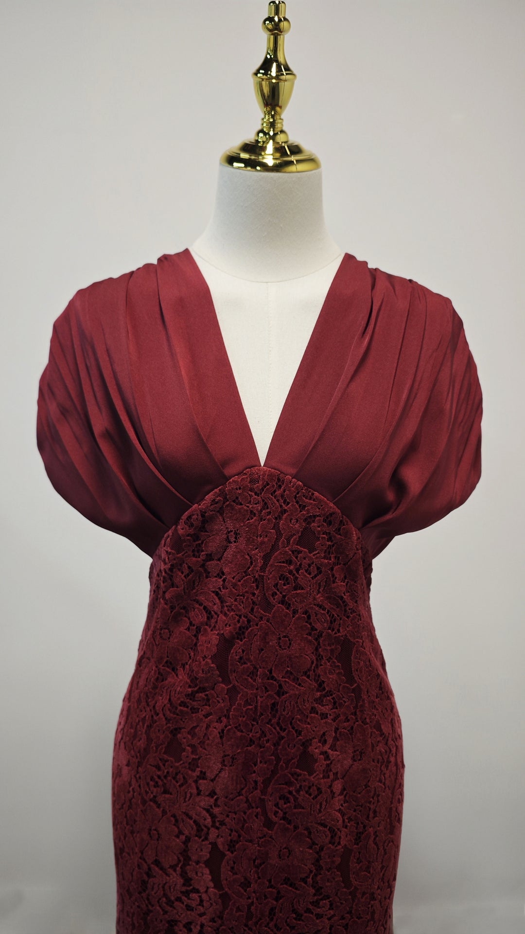 Deep V-neck Lace Maxi Dress - Deep Red