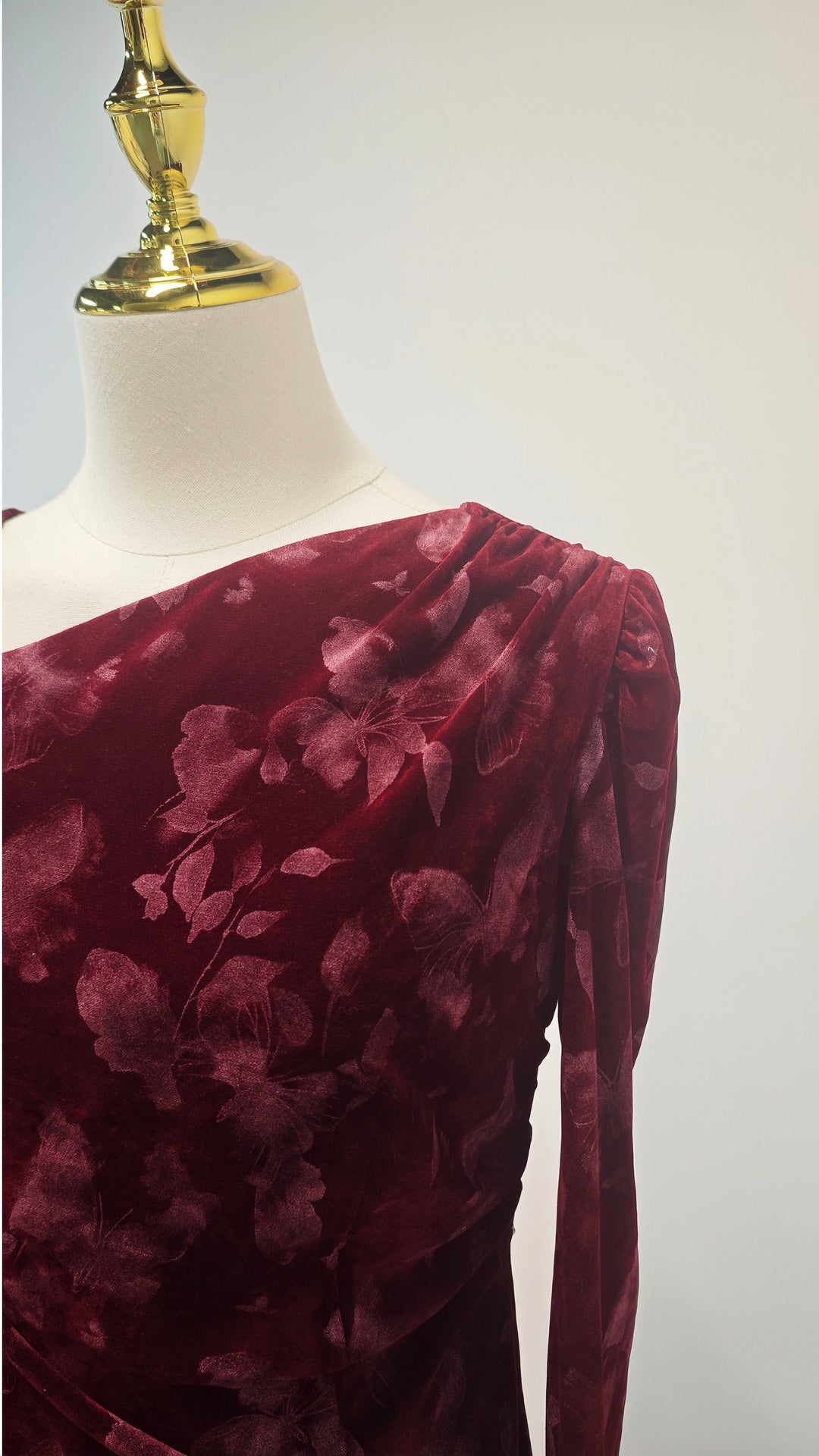 Off Shoulder Crepe Midi Dress - Red