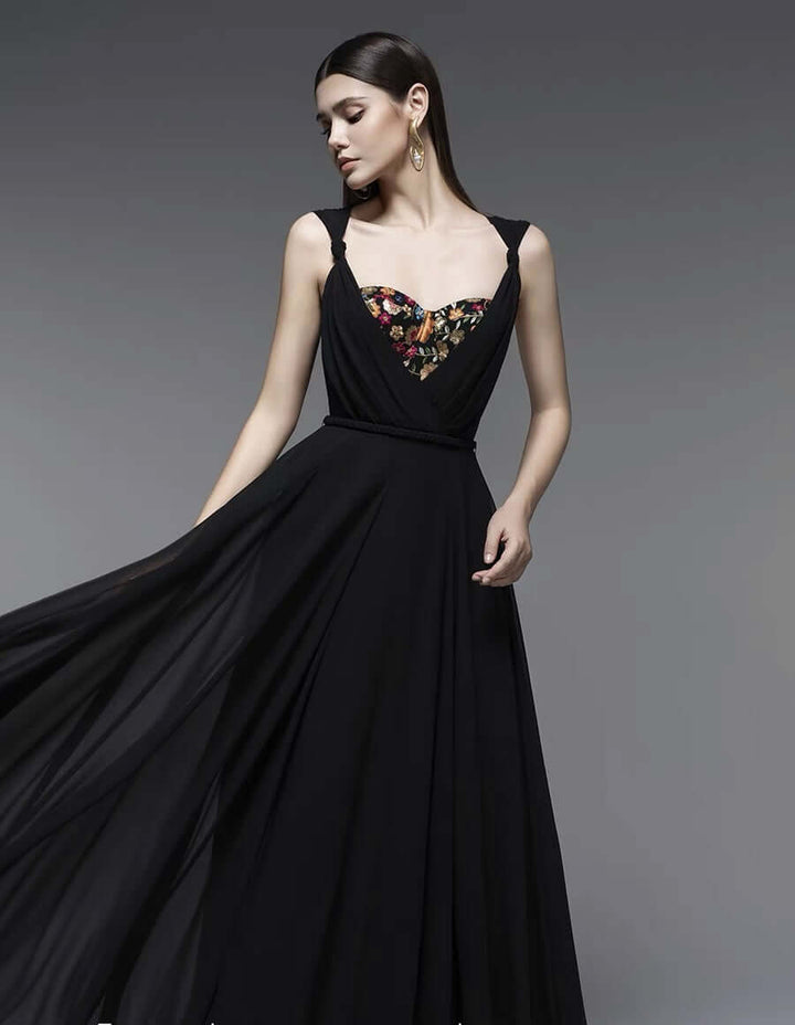 black gowns
black evening gowns
maxi gown black
black gown
prom black gown