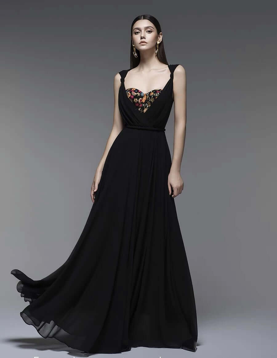 black gowns
black evening gowns
maxi gown black
black gown
prom black gown